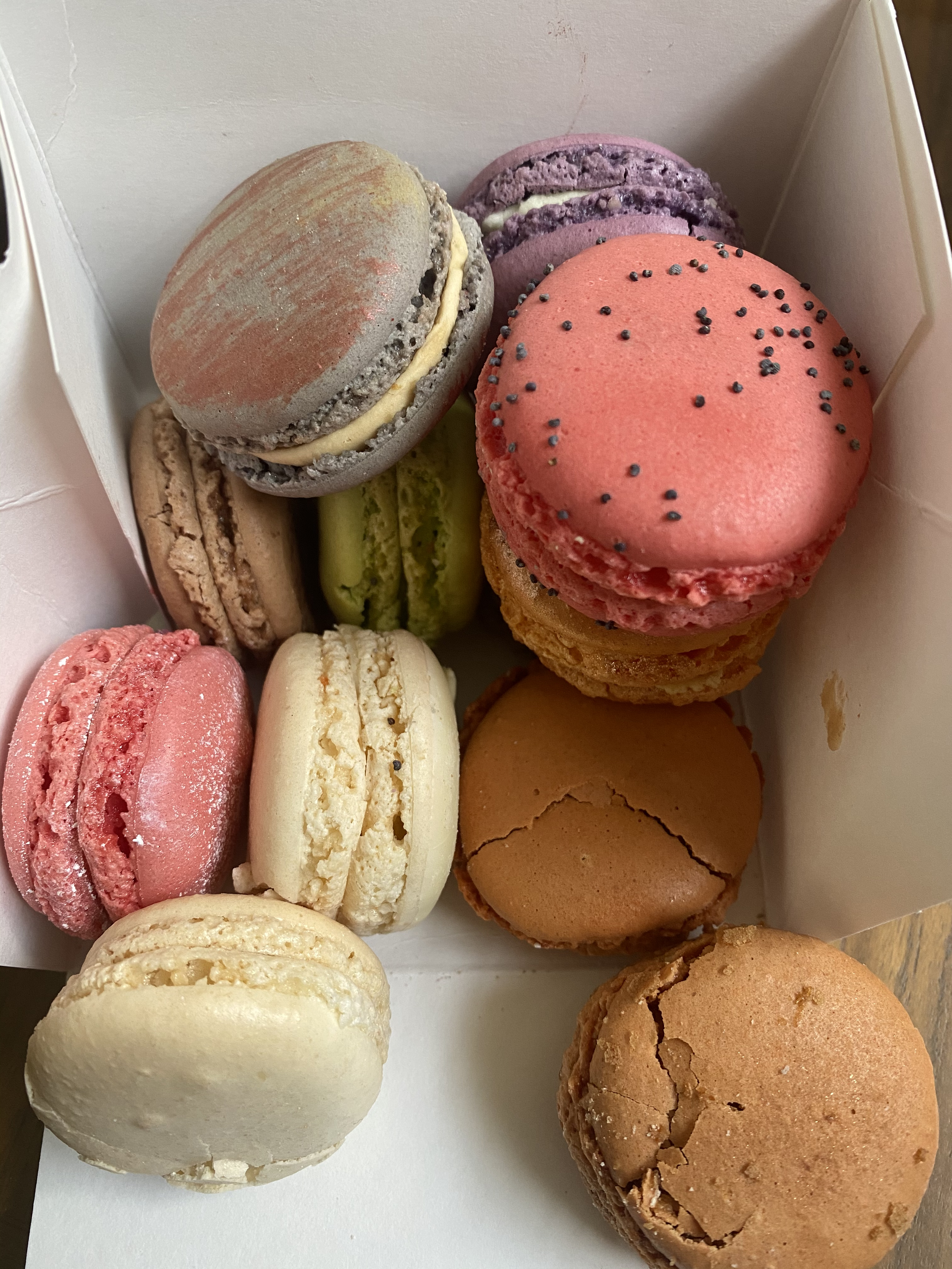 MACARON.jpg